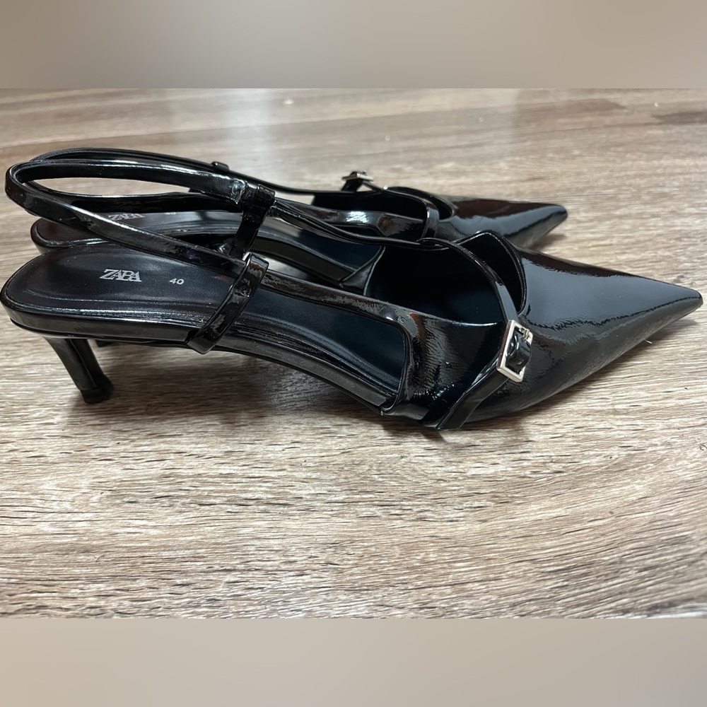 Zara Black Patent Leather Heels - Picture 4 of 12